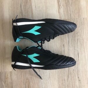 Diadora Black and Teal Athletic Shoes